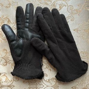 Black isotoner gloves